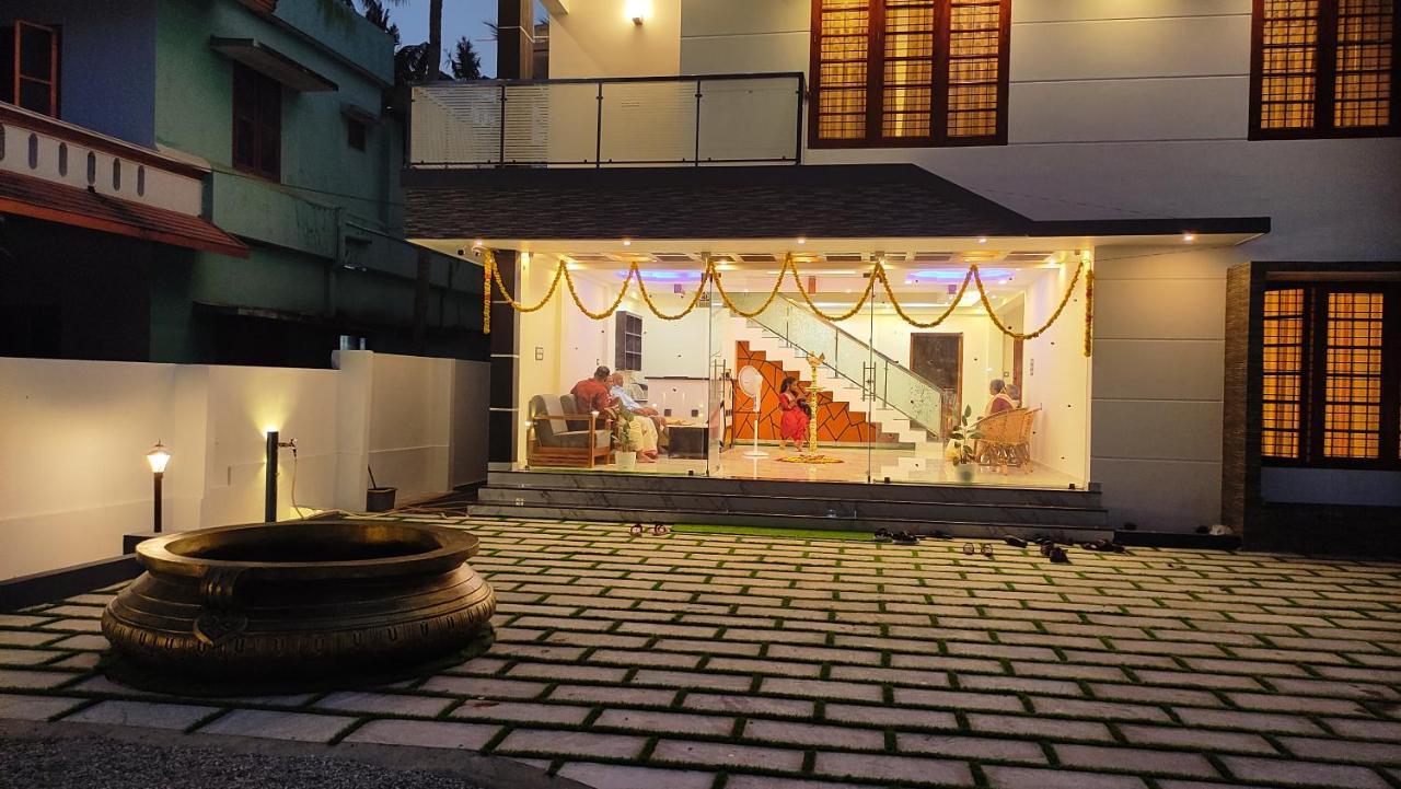 Hotel White House Residency Varkala Esterno foto