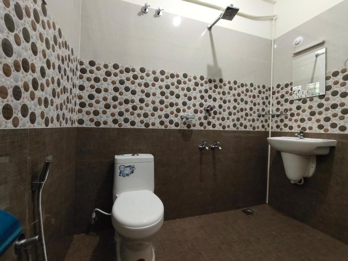 Hotel White House Residency Varkala Esterno foto