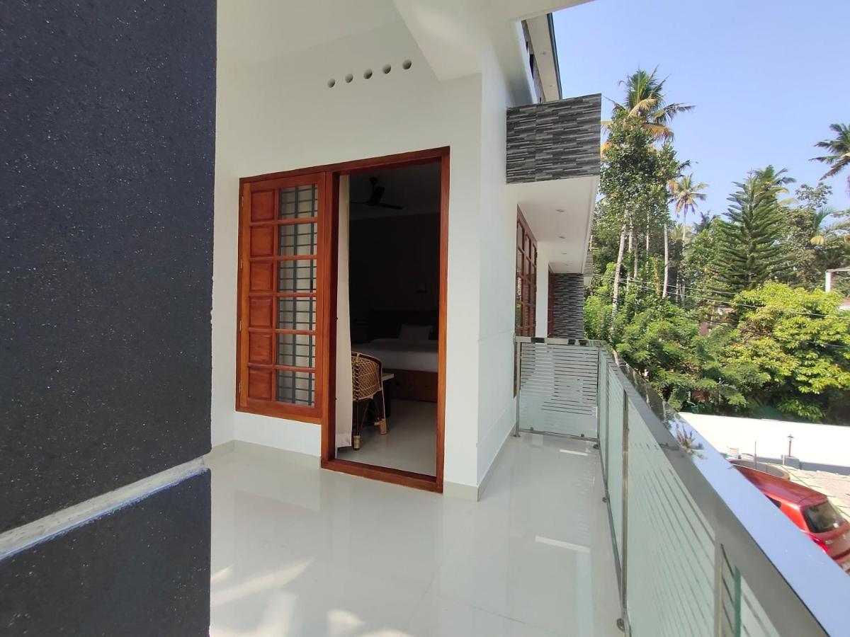 Hotel White House Residency Varkala Esterno foto
