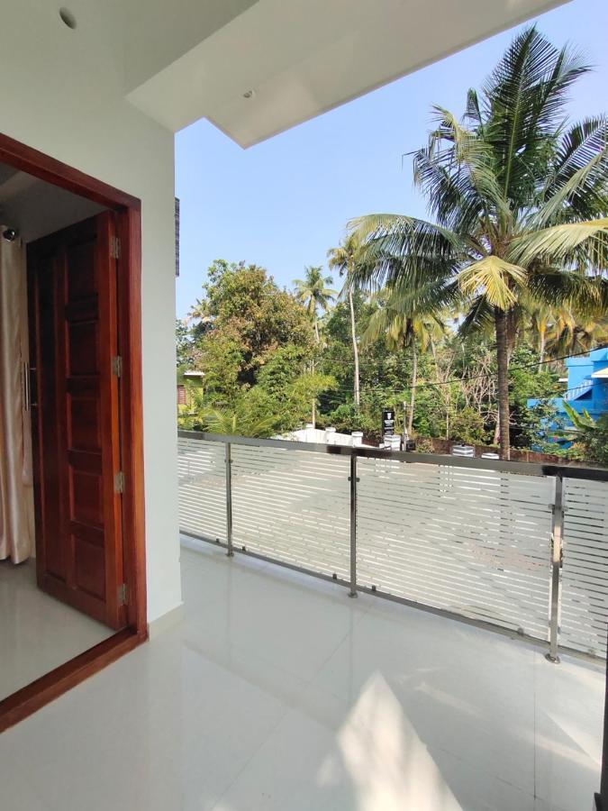 Hotel White House Residency Varkala Esterno foto