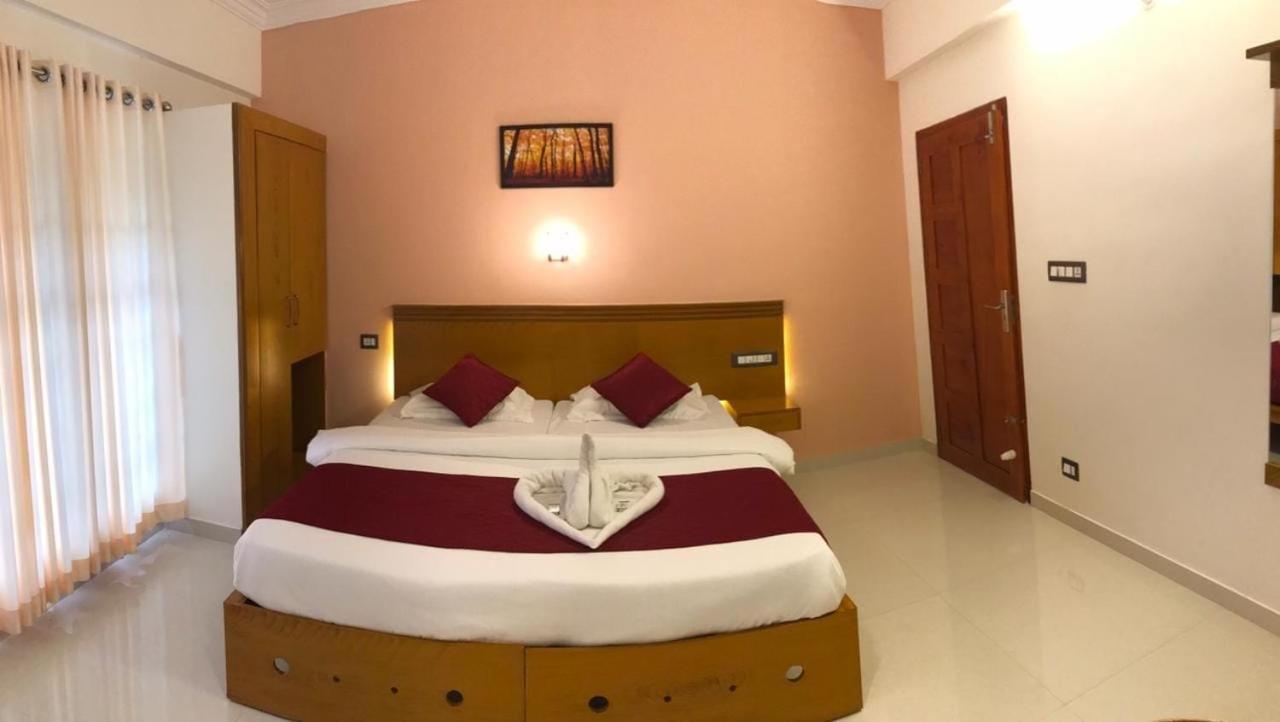 Hotel White House Residency Varkala Esterno foto