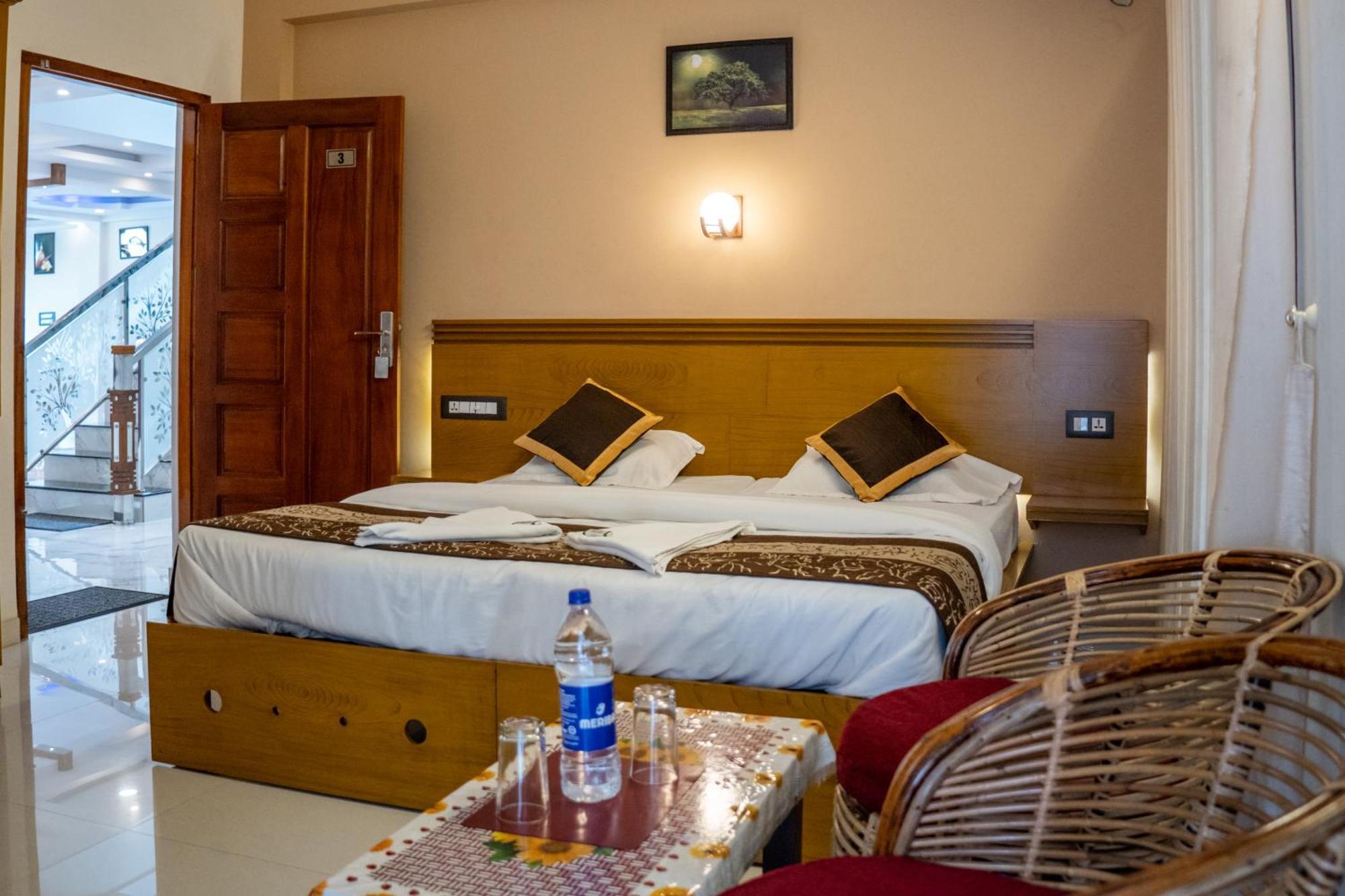 Hotel White House Residency Varkala Esterno foto